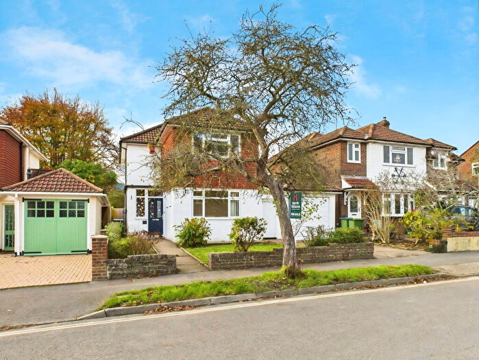 4 Bedroom Detached House For Sale In Queensway, Horsham, RH13