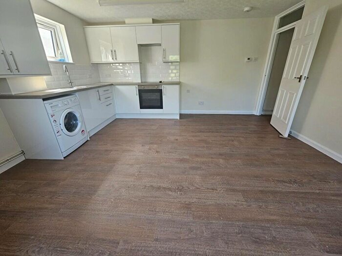 1 Bedroom Flat To Rent In College Road, Harrow Weald, HA3