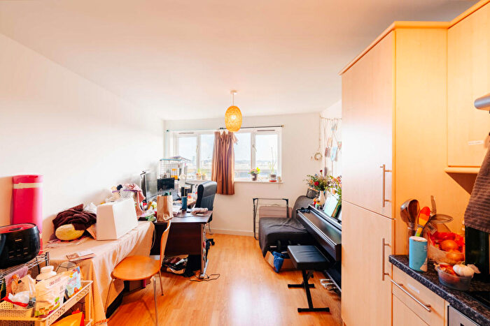 1 Bedroom Flat For Sale In Midland Mews, Waterloo Road, Bristol, BS1