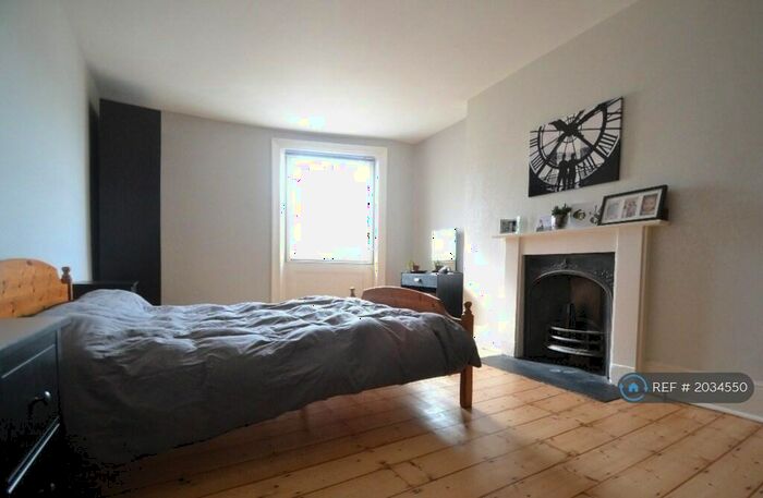 2 Bedroom Flat To Rent In Brunswick Place, Hove, BN3