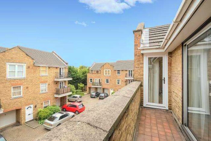 1 Bedroom Apartment To Rent In Richmond, Surrey, TW9