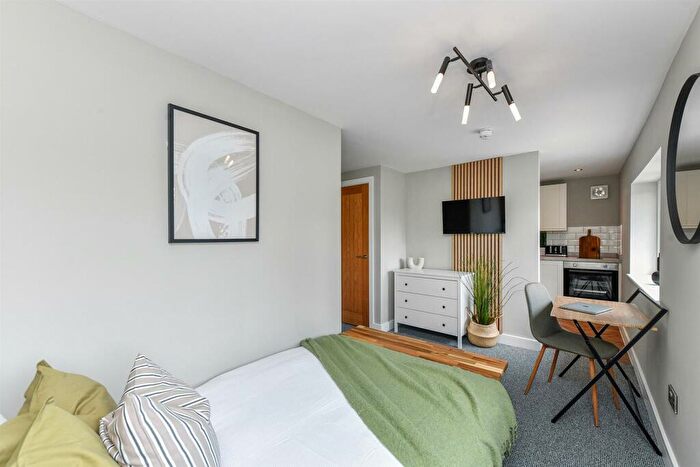 Studio To Rent In Uttoxeter New Road, Derby, DE22