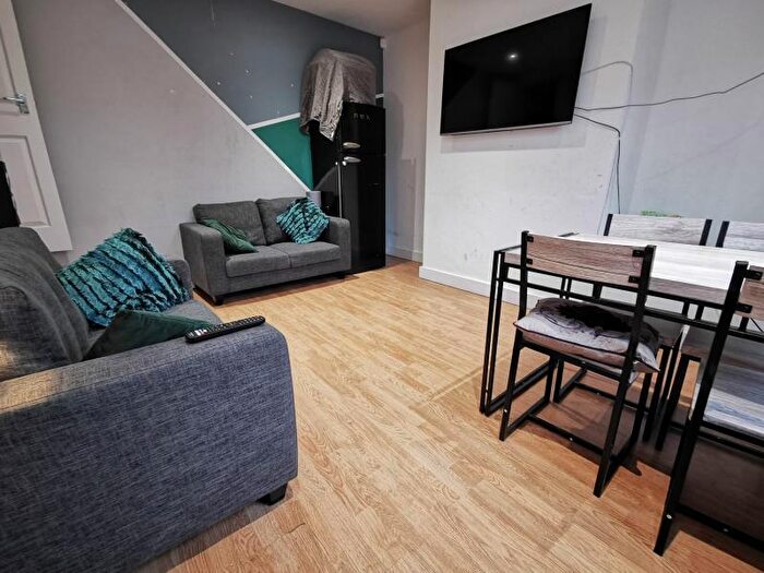 4 Bedroom Terraced House To Rent In Martin Terrace, Burley, Leeds, LS4