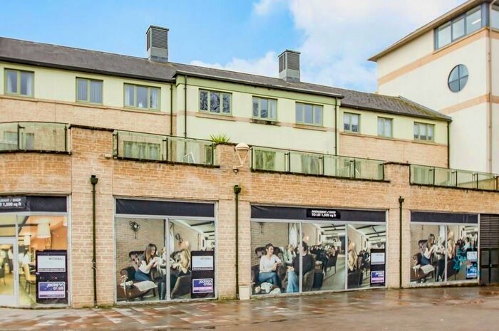 2 Bedroom Flat To Rent In Marriotts Walk, Witney, Oxfordshire, OX28