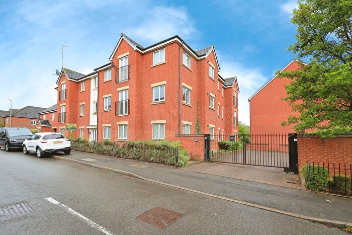 2 Bedroom Flat For Sale In Millport Road, Wolverhampton, West Midlands, WV4