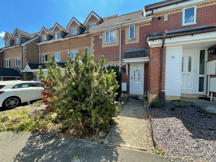 2 Bedroom Terraced House To Rent In Sunningdale Drive, Warmley, BS30