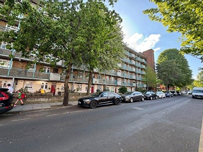 2 Bedroom Flat To Rent In Mark House, Sweardstone Street, London, E2