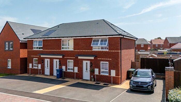 2 Bedroom End Of Terrace House For Sale In Harville Close, Tamworth, B78