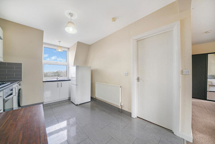 1 Bedroom Flat To Rent In Station Road, Harrow, Middlesex, HA2
