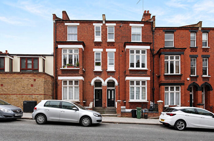 1 Bedroom Flat For Sale In Messina Avenue, West Hampstead, London, NW6
