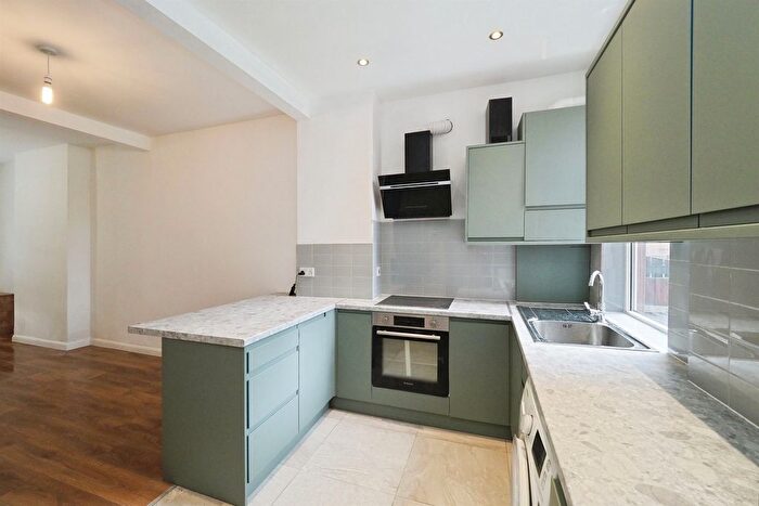 4 Bedroom Terraced House For Sale In Nottingham Road, Chaddesden, Derby, DE21