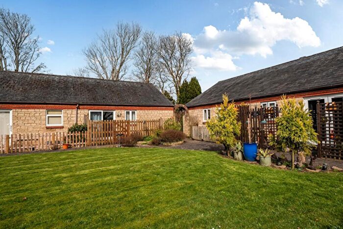 2 Bedroom Bungalow For Sale In Glen Court, Shapway Lane Evercreech, BA4