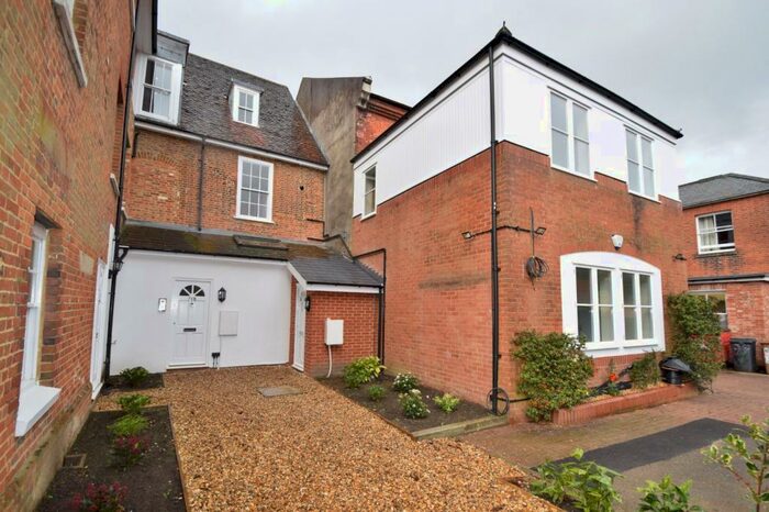 Flat To Rent In Winchester City Centre, SO23