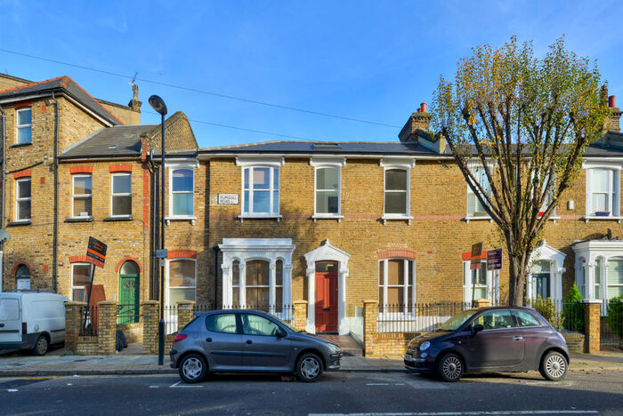 2 Bedroom Flat To Rent In Plimsoll Road, Finsbury Park, N4