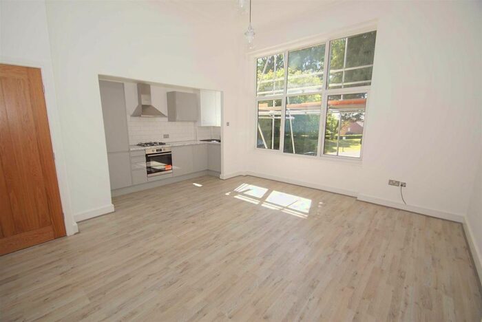 3 Bedroom Flat To Rent In Ivy House, Church Lane Chapel Allerton, Leeds, LS7