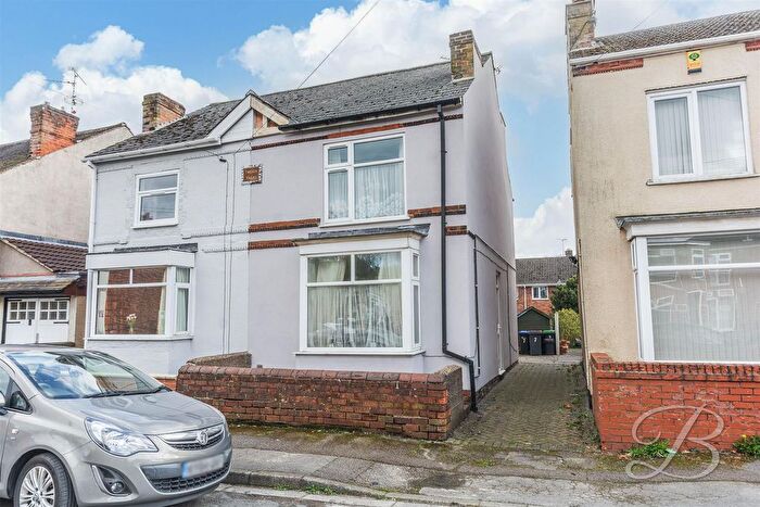 2 Bedroom Semi Detached House For Sale In Brookdale Road, Sutton-In-Ashfield, NG17