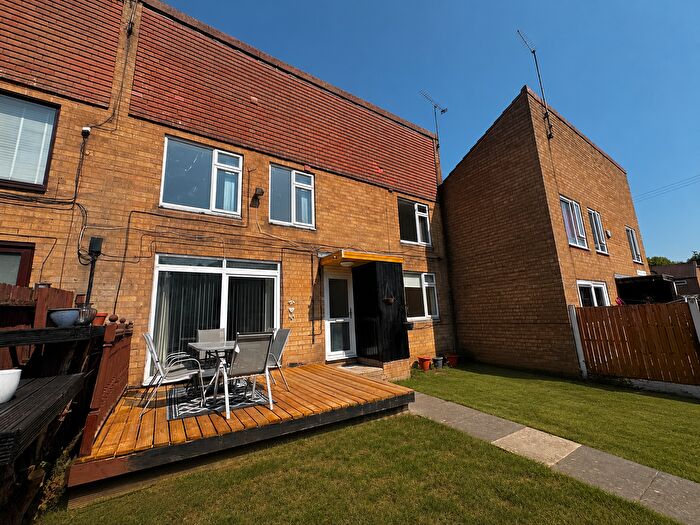 3 Bedroom Property To Rent In Garland Mount, Sheffield, S20