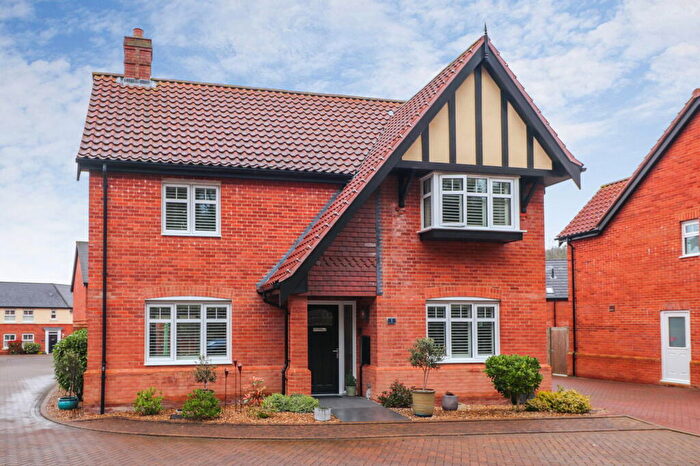 3 Bedroom Detached House For Sale In Vaughan Close, Cromer, NR27