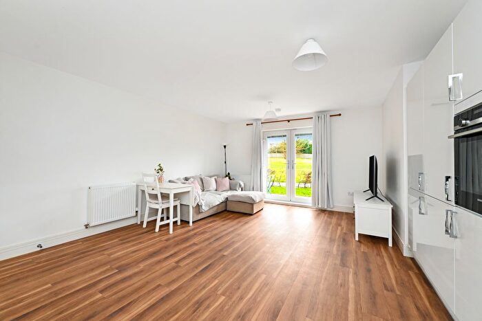 1 Bedroom Flat For Sale In / Byrne Crescent, Balerno, Edinburgh, EH14