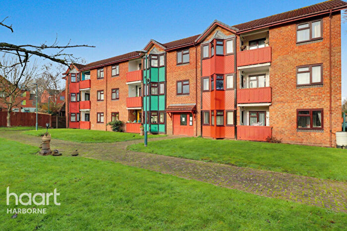 3 Bedroom Apartment For Sale In Pilson Close, Castle Bromwich, B36