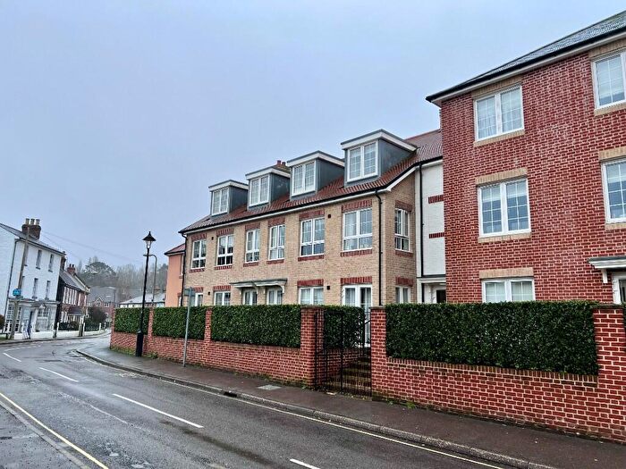 1 Bedroom Retirement Property For Sale In South Street, SO45