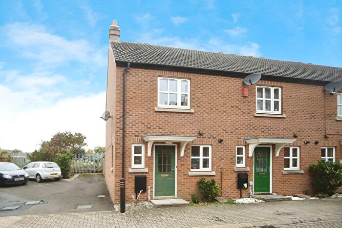 2 Bedroom End Terrace House For Sale In Massingham Park, Taunton, TA2