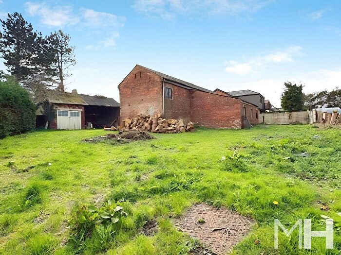 Detached House For Sale In Taylors Farm Barn, Chapel Lane, New Longton, Preston, PR4