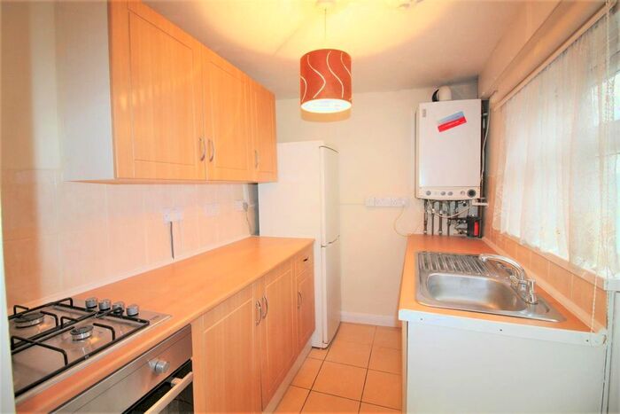 2 Bedroom End Of Terrace House To Rent In Heston Road, Heston TW5