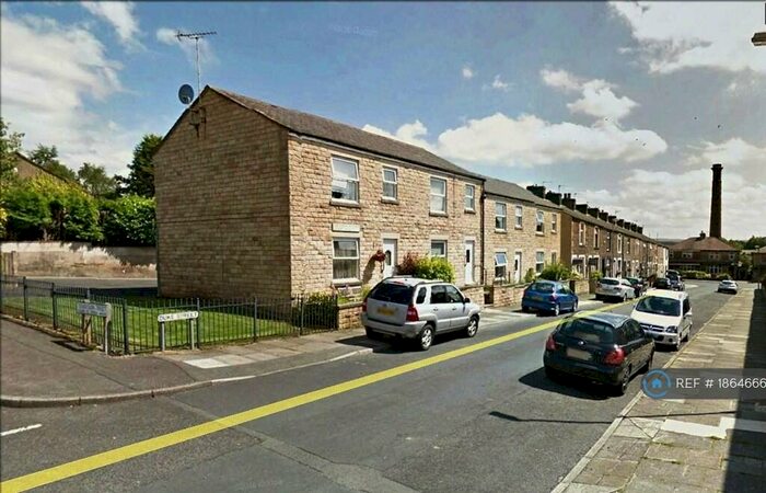 1 Bedroom Flat To Rent In Duke Street, Briercliffe, BB10