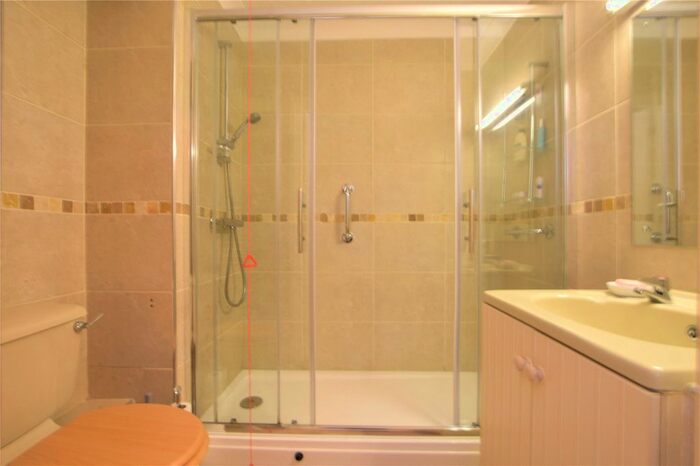 2 Bedroom Flat For Sale In Flat, Orchard Court, St. Chads Road, Leeds, West Yorkshire, LS16