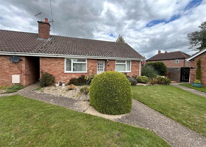 2 Bedroom Detached Bungalow For Sale In Paddock Road, Harleston, IP20