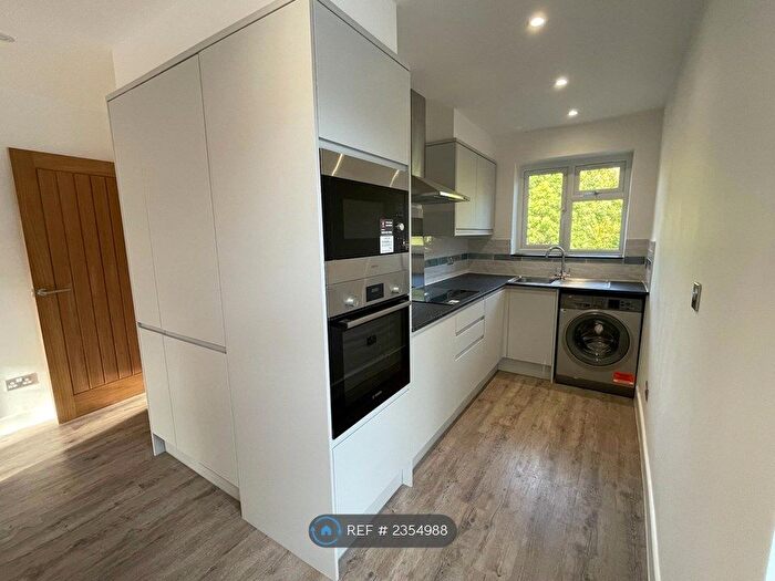 1 Bedroom Flat To Rent In Ashley Road, Epsom, KT18