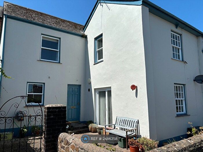 2 Bedroom Semi-Detached House To Rent In Napier Place, Bideford, EX39