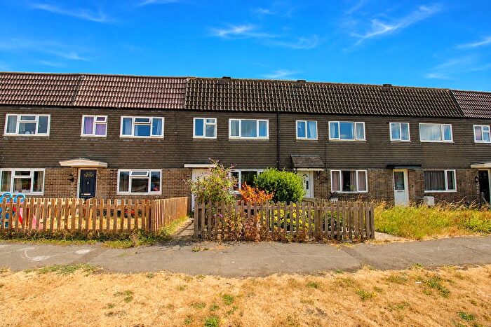 3 Bedroom Terraced House For Sale In Lambrok Close, Trowbridge, BA14