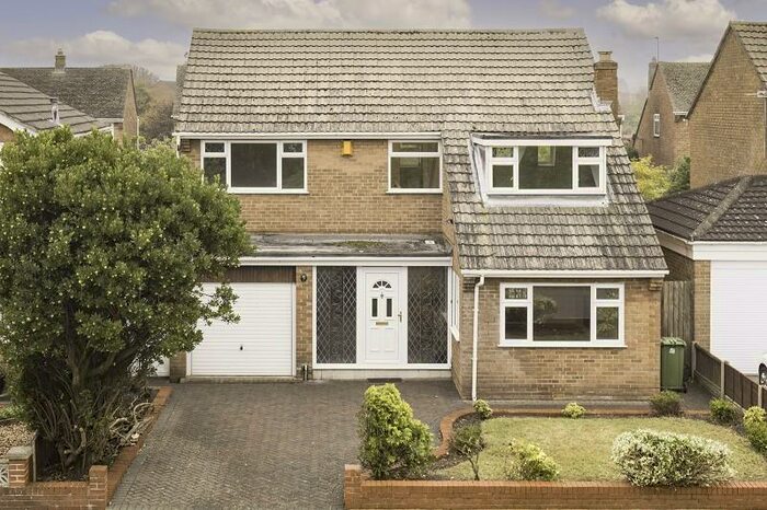 4 Bedroom Detached House To Rent In Bridgend Drive, Southport, Merseyside., PR8