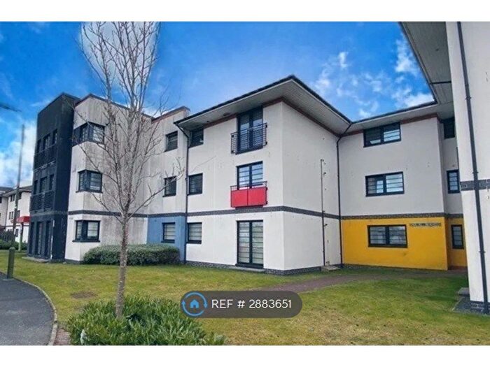2 Bedroom Flat To Rent In Whiteside Court, Bathgate, EH48