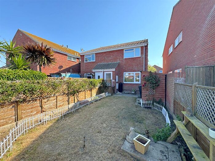1 Bedroom End Of Terrace House For Sale In Sandpiper Way, Wyke Regis, DT4
