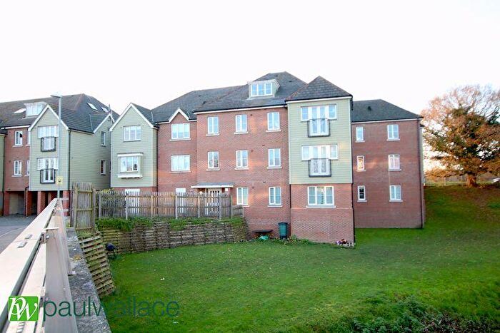 1 Bedroom Apartment To Rent In Watery Lane, Turnford, EN10