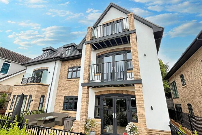 2 Bedroom Flat To Rent In Lower Parkstone, Poole, BH14