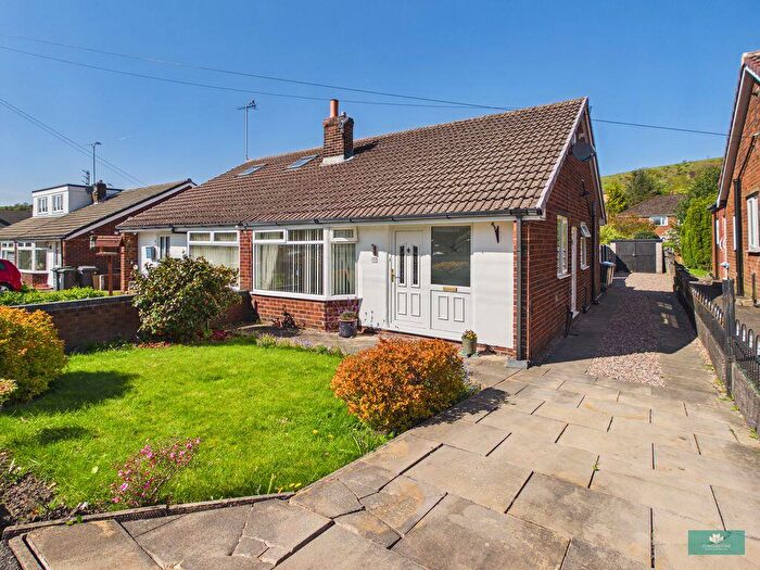 2 Bedroom Semi-Detached Bungalow For Sale In Jordan Avenue, Shaw, OL2