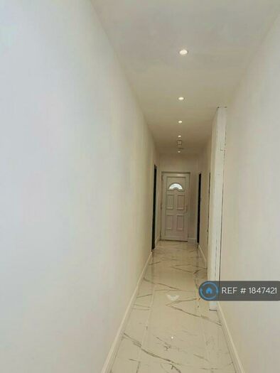 1 Bedroom Flat To Rent In Stockport, Stockport, SK6