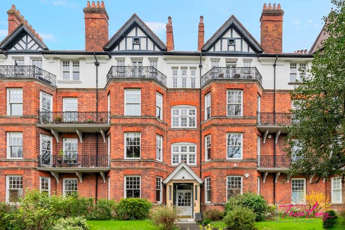 4 Bedroom Flat To Rent In Highgate West Hill, London, N6