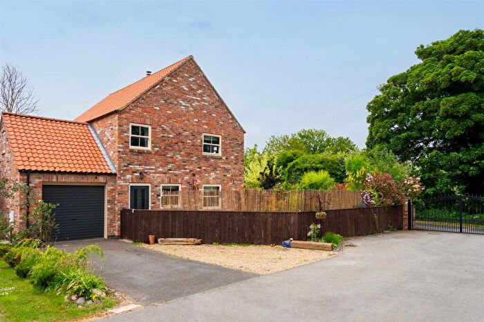 4 Bedroom Detached House For Sale In Manor Garth, School Lane, Holmpton, HU19