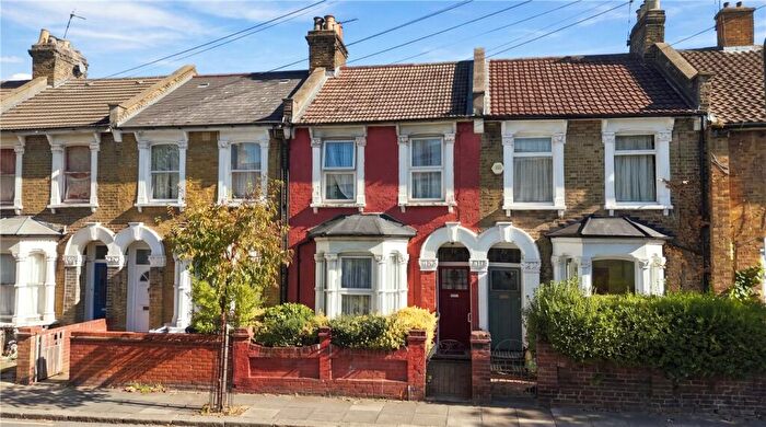 3 Bedroom Terraced House For Sale In Coopersale Road, London, E9