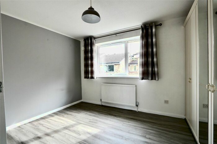 1 Bedroom Flat To Rent In Aylsham Drive, Ickenham, UB10