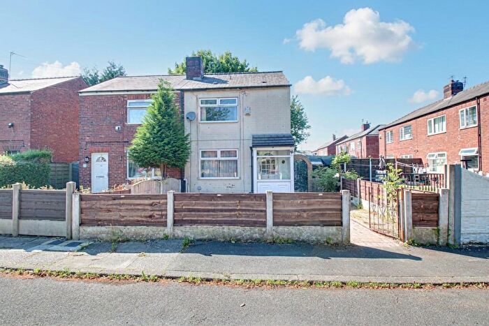 2 Bedroom Semi-Detached House To Rent In Borough Avenue, Swinton, M27