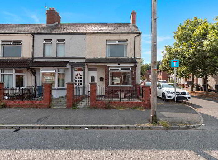 3 Bedroom End Of Terrace House For Sale In Connsbrook Avenue, Belfast, BT4