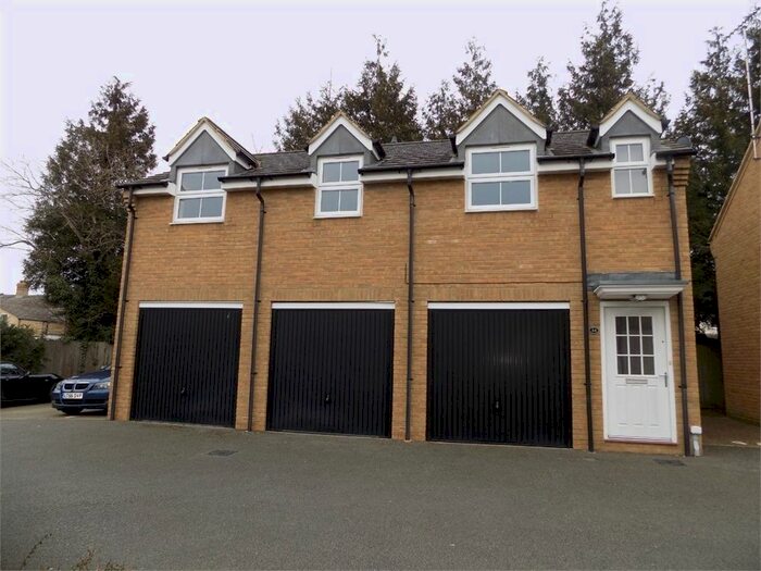 2 Bedroom Flat To Rent In Eagle Close, Leighton Buzzard, Bedfordshire LU7