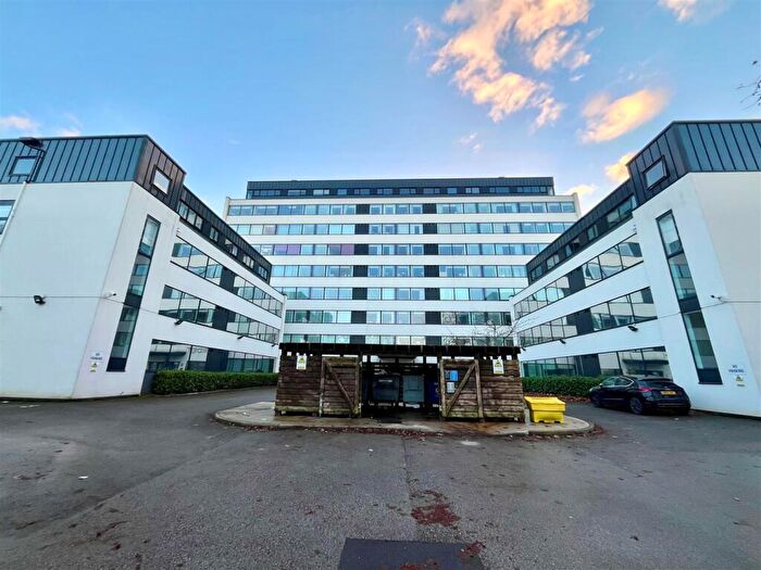2 Bedroom Apartment To Rent In Trident, Sale, M33
