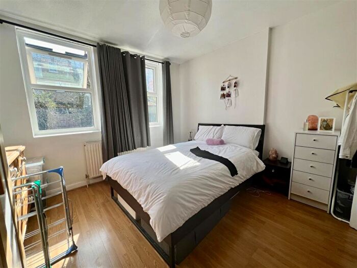 1 Bedroom Flat To Rent In Woodland Rise, London, N10